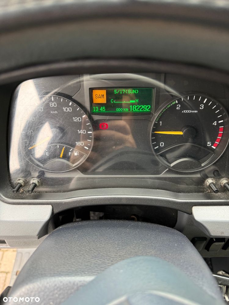 Mitsubishi COUNTER FUSO - 37