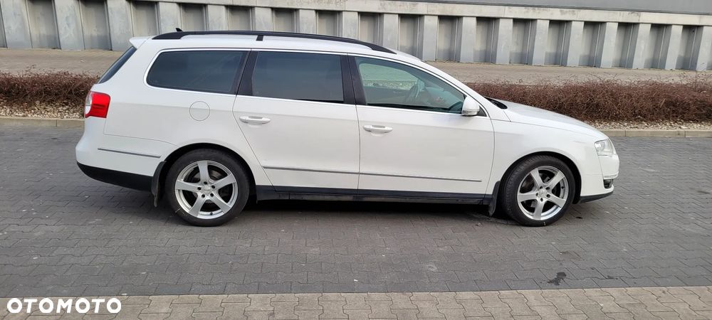 Volkswagen Passat 2.0 TDI DPF Highline - 3