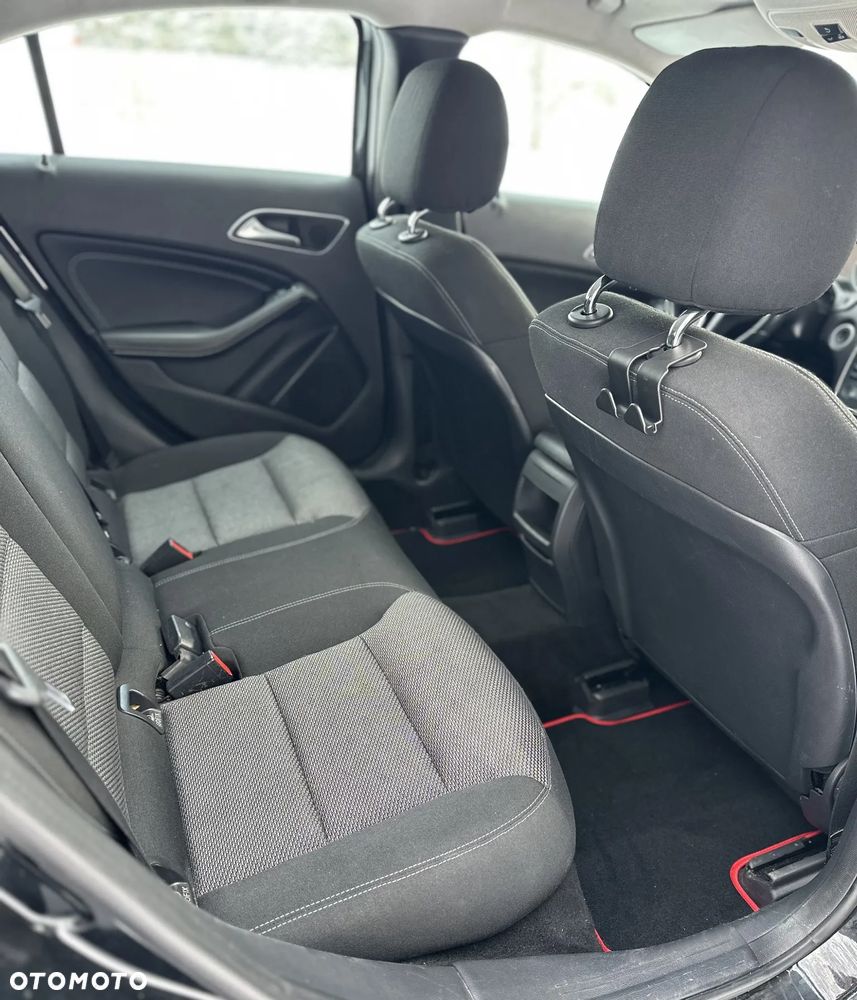 Mercedes-Benz Klasa A 200 CDI (BlueEFFICIENCY) 7G-DCT - 11