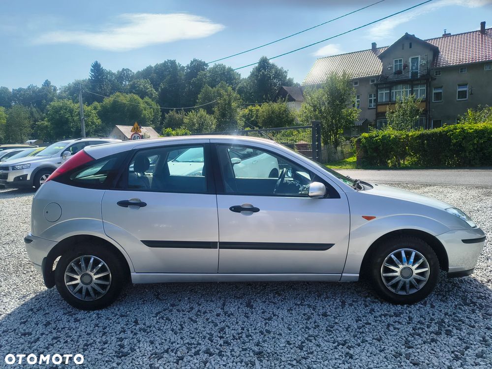 Ford Focus 1.6 Futura - 5
