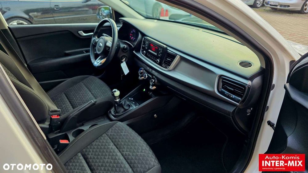 Kia Rio - 29