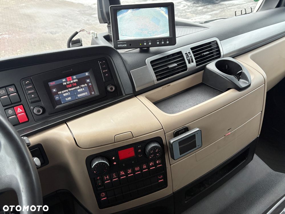 MAN TGM 15.250 / CHŁODNIA CARRIER / DZIELONA KOMORA / DMC 16.000kg / 385.000km przebiegu / WINDA / EURO 6 - 8