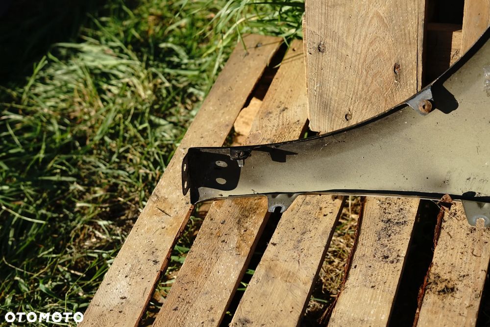 Błotnik przód przedni prawy Skoda Fabia II 9910 - 10