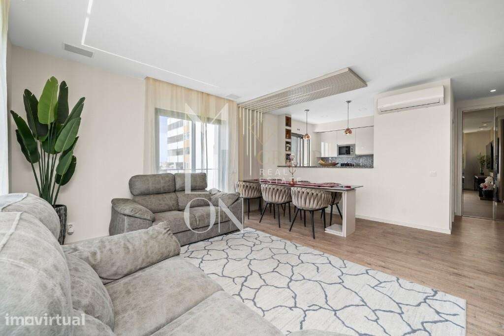 Apartamento T4 Premium Mobilado com Terraço, BBQ e 3 Suites – Urbaniza - Grande imagem: 4/56