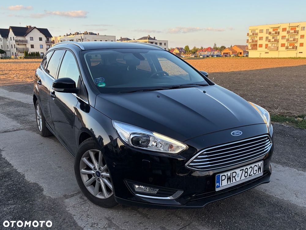 Ford Focus 1.0 EcoBoost STart-Stopp-System TITANIUM - 2