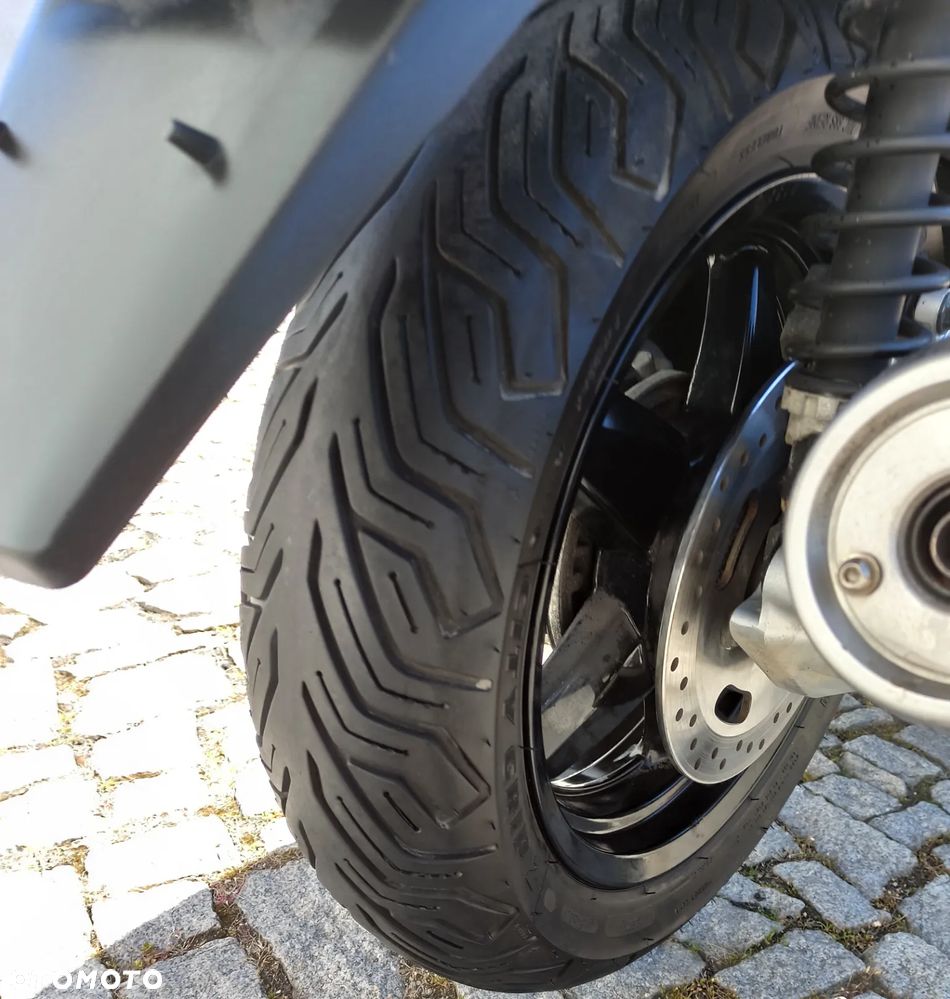 Yamaha X-max - 6