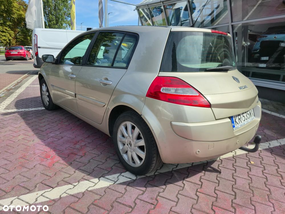 Renault Megane 2.0 dCi Privilege - 5