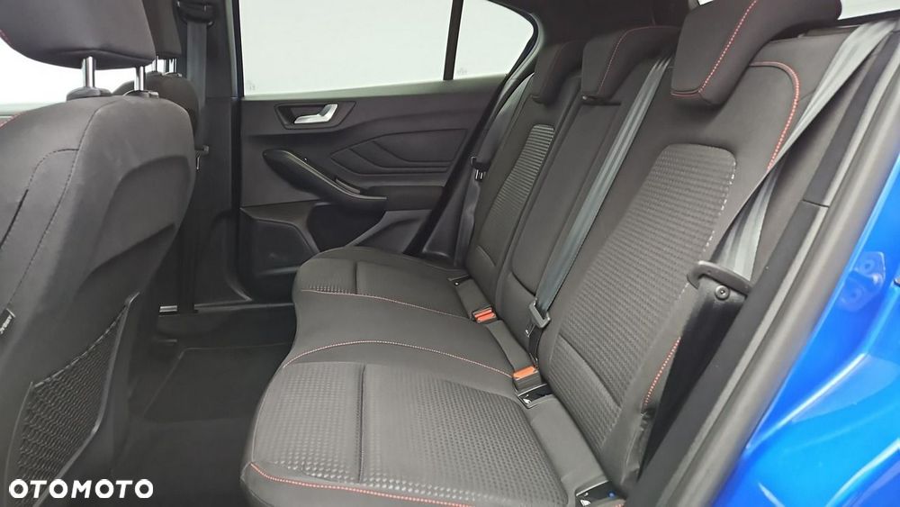 Ford Focus - 23