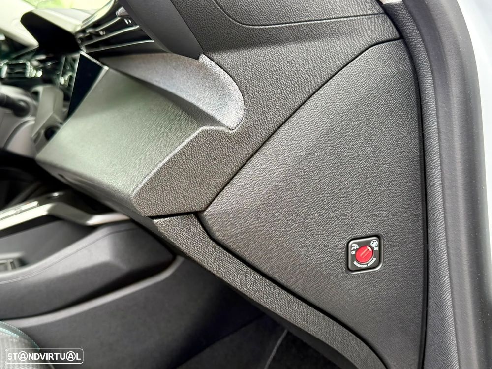 Peugeot 408 HYBRID 136 e-DSC6 Allure - 7