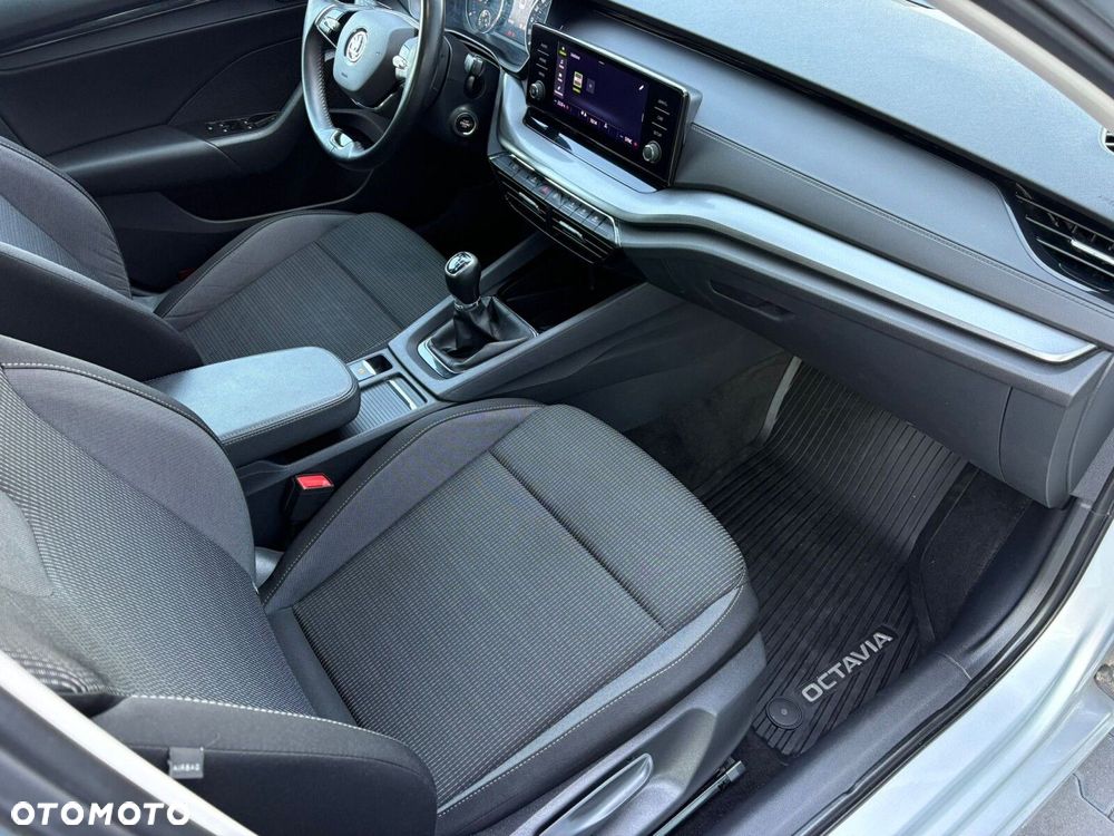 Skoda Octavia 1.5 TSI ACT Ambition - 11