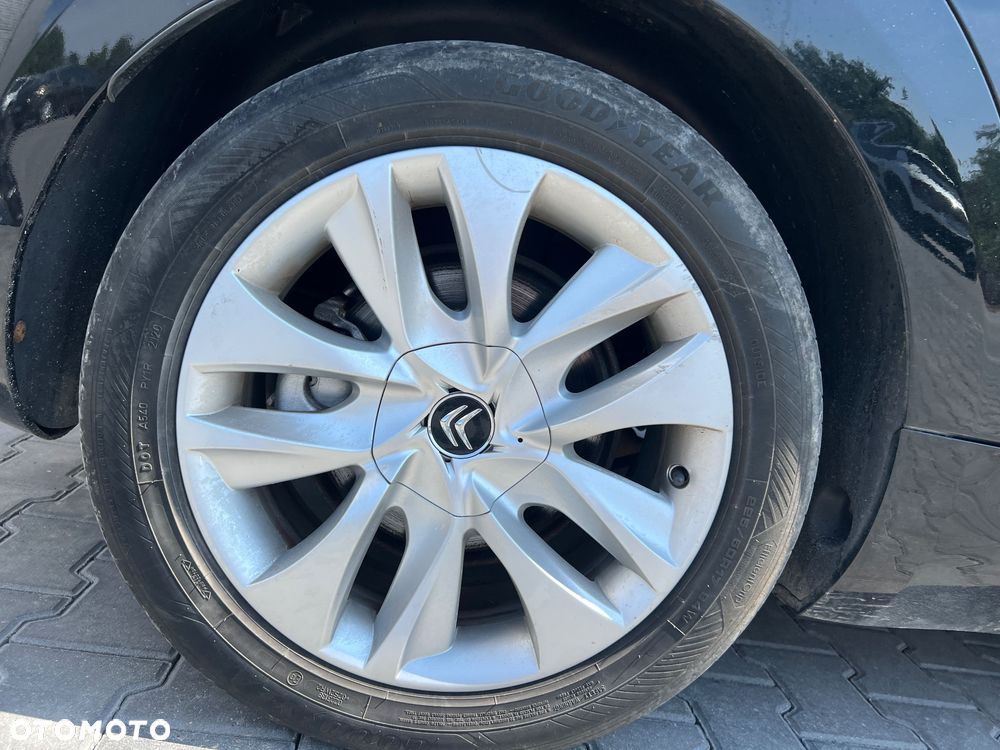 Citroën DS5 Hybrid4 EGS6 SportChic - 10