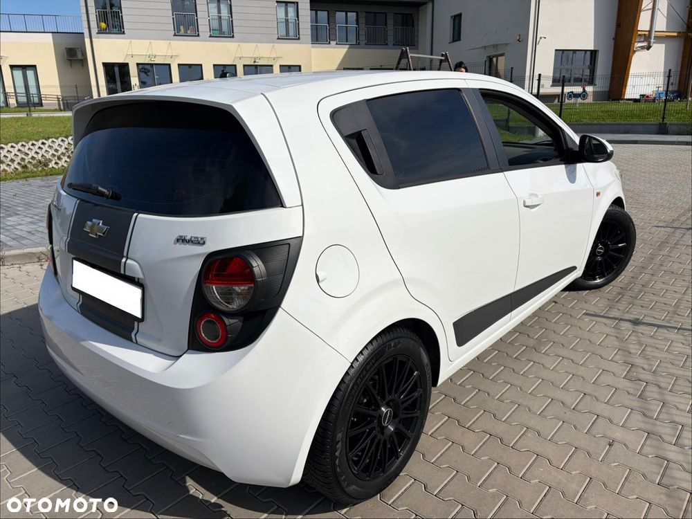 Chevrolet Aveo 1.2 LS+ - 9