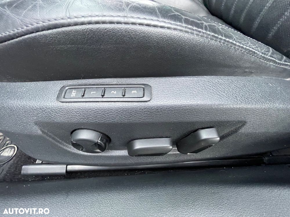 Skoda Superb 2.0 TDI DSG L&K - 39