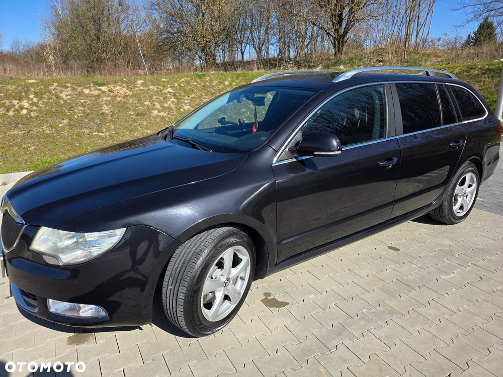 Skoda Superb 2.0 TDI Elegance DSG - 2