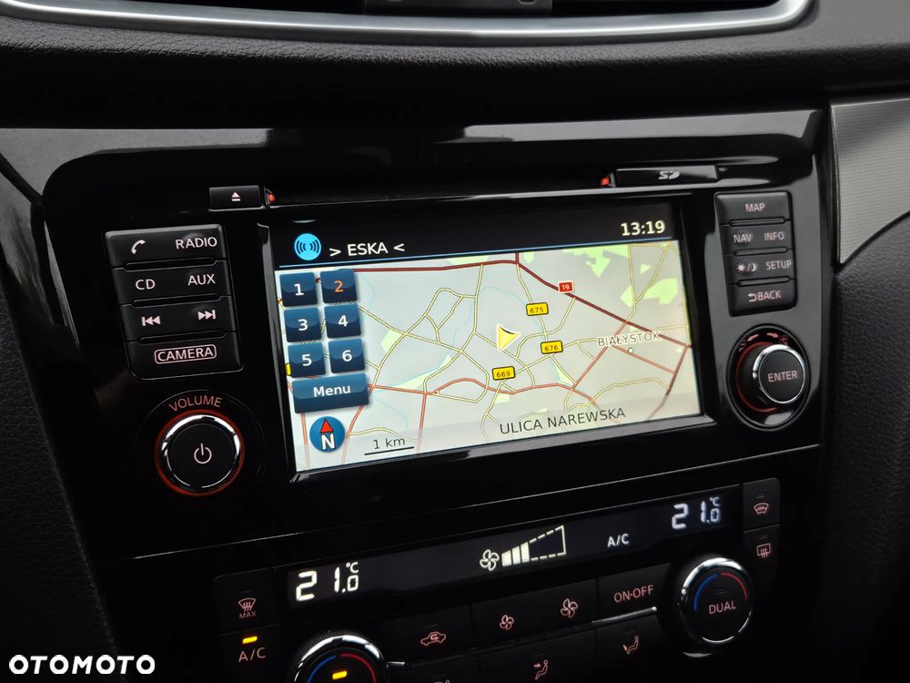 Nissan Qashqai 1.6 DIG-T N-Connecta - 18