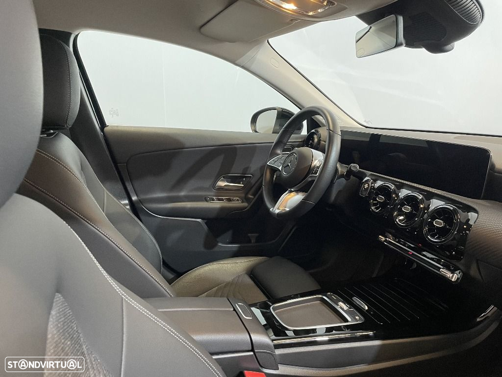 Mercedes-Benz A 250 e - 16