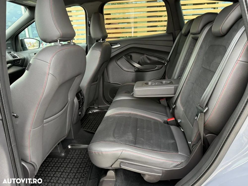 Ford Kuga - 16