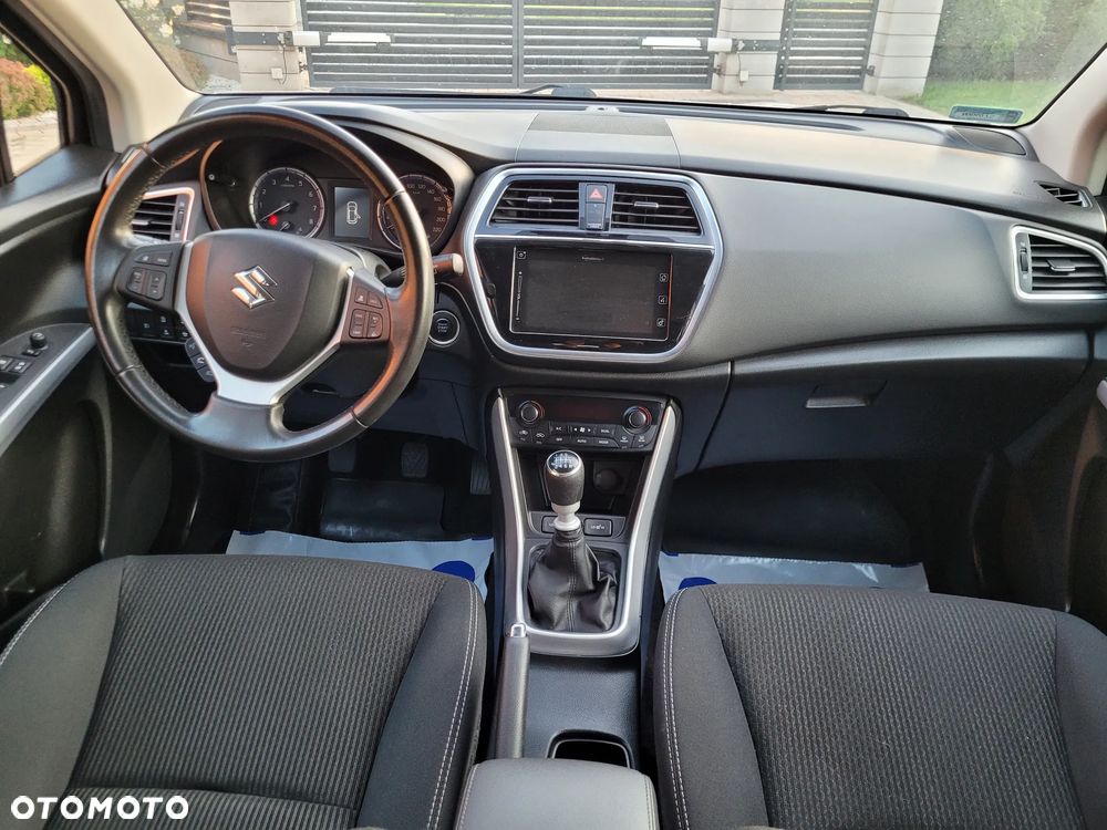 Suzuki SX4 S-Cross 1.4 SHVS Premium - 17