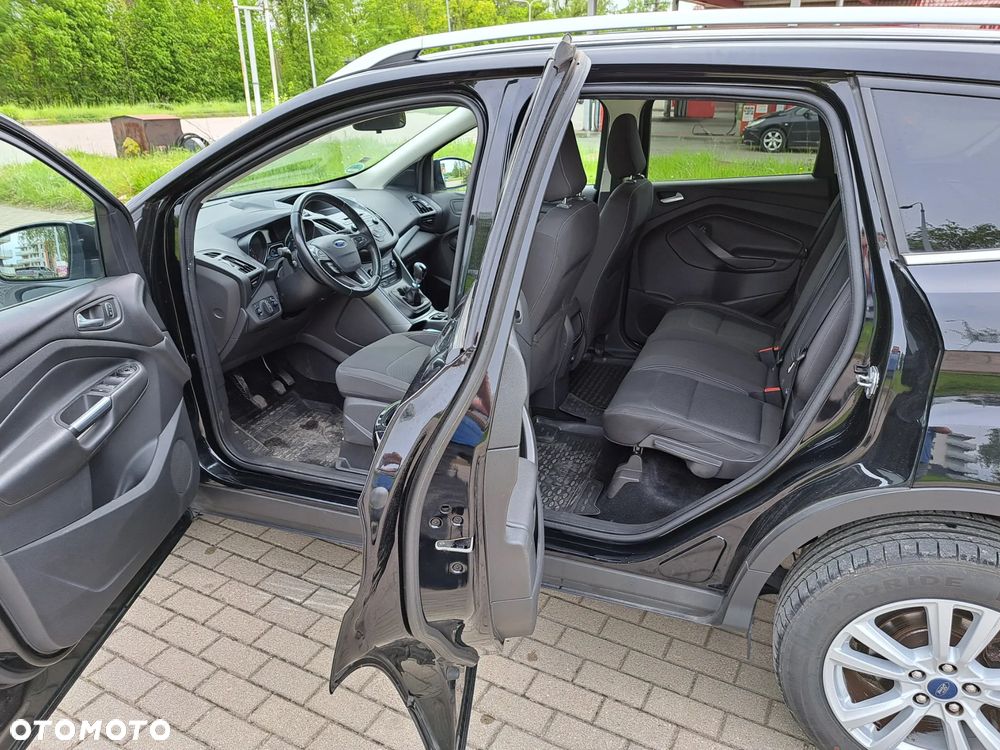 Ford Kuga - 12