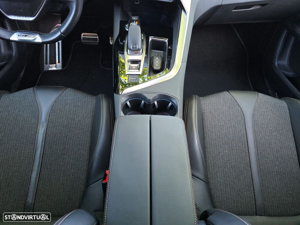 Peugeot 3008 1.5 BlueHDi GT Line EAT8 - 30