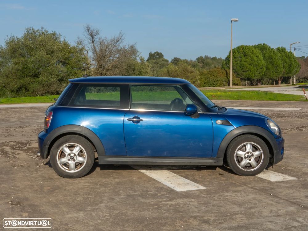 MINI 3 Portas Cooper D - 7