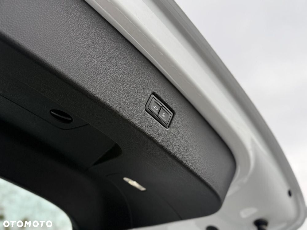 Audi Q5 Sportback - 13