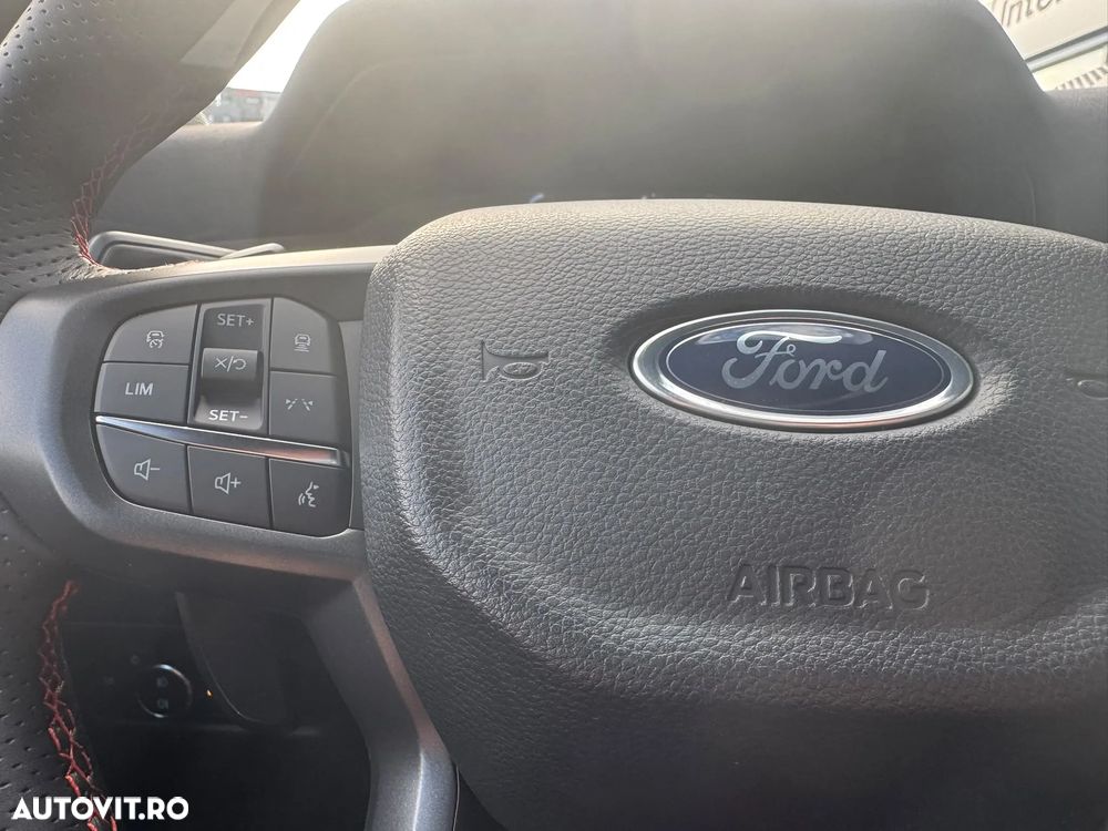 Ford Raptor - 20