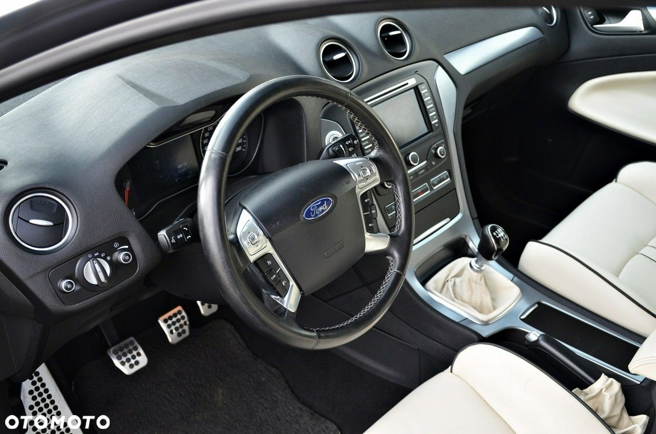 Ford Mondeo - 13