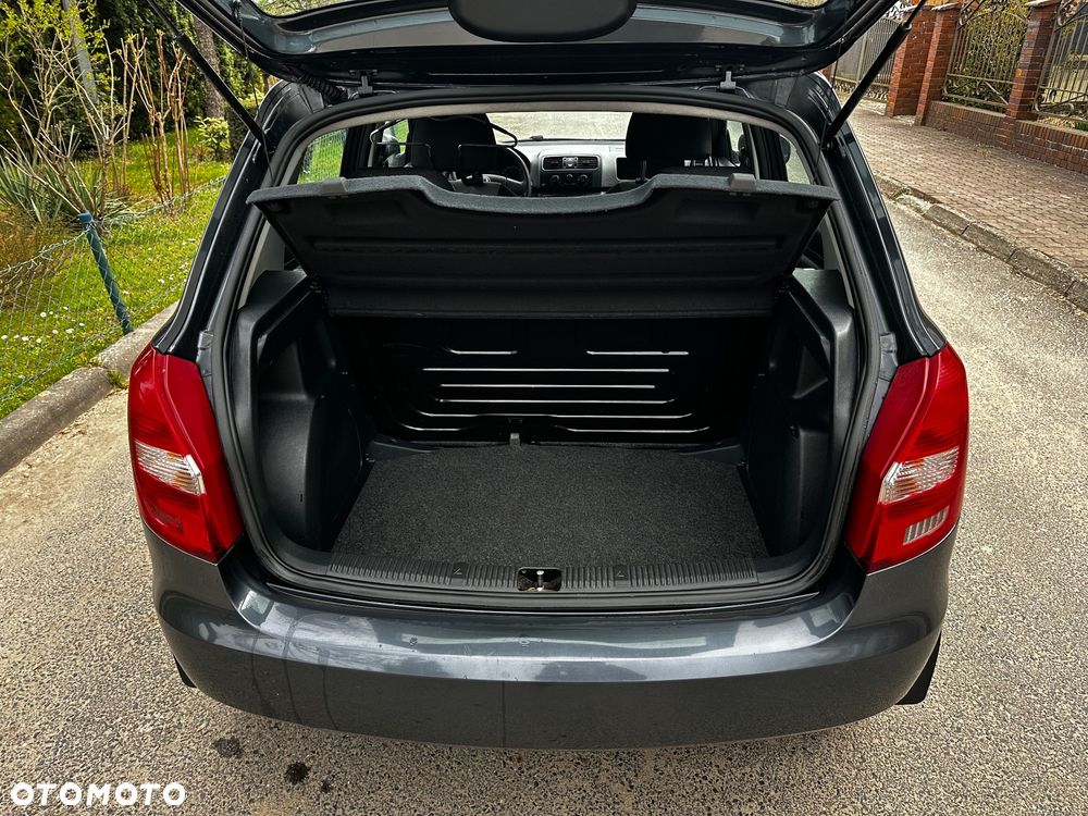 Skoda Fabia - 10