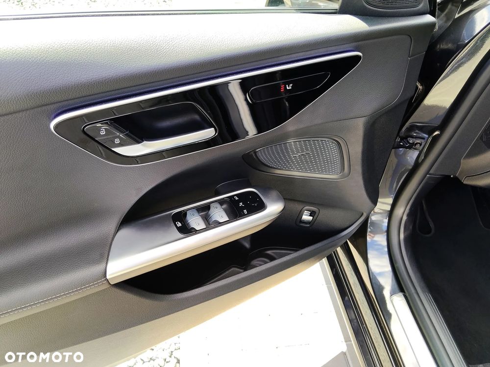 Mercedes-Benz Klasa C 220 d 4Matic 9G-TRONIC Avantgarde - 13