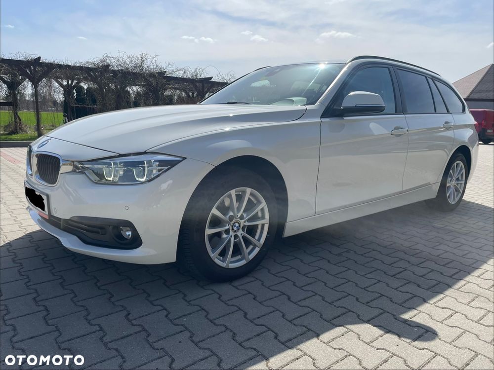 BMW Seria 3 320d Edition Luxury Line Purity - 2