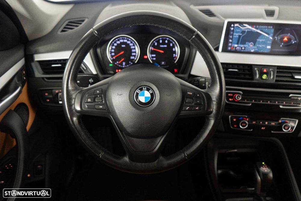 BMW X1 25 e xDrive Corporate Edition - 27