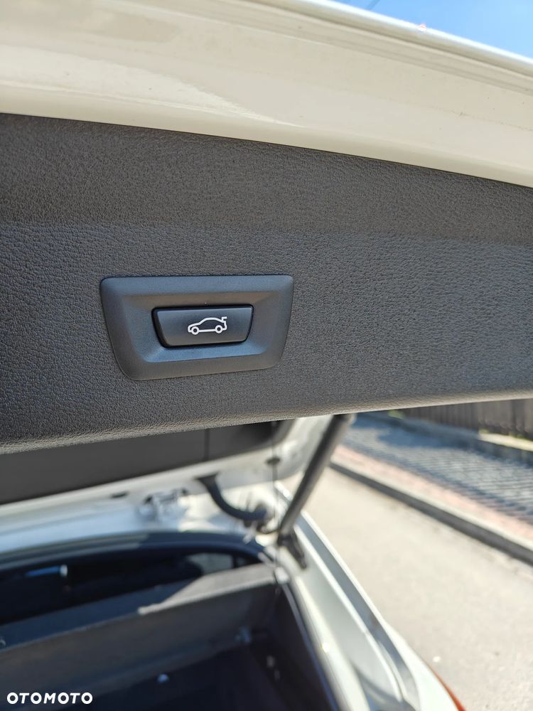 BMW X1 sDrive18d M Sport - 9