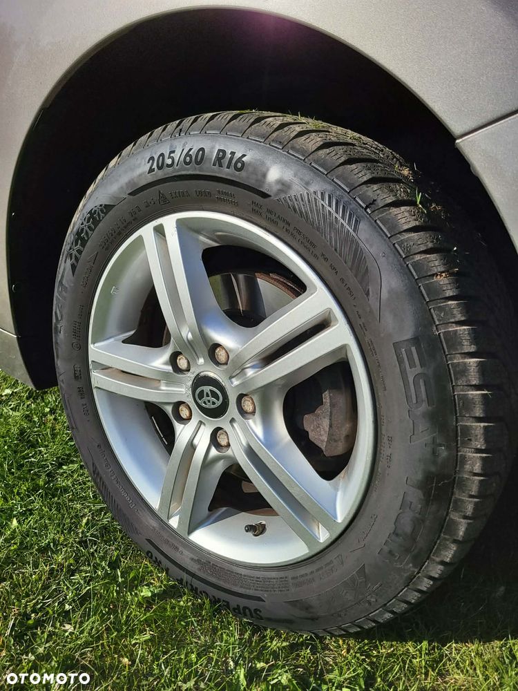 Toyota Verso 2.0 D-4D 5-Sitzer Executive - 26