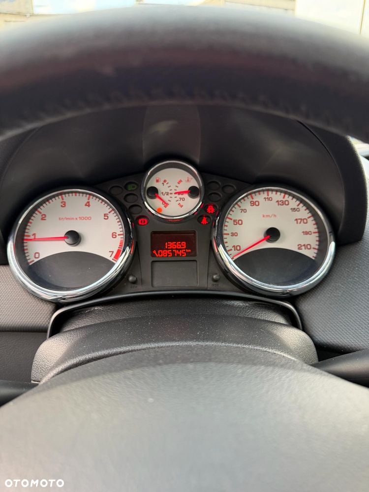 Peugeot 207 CC - 18