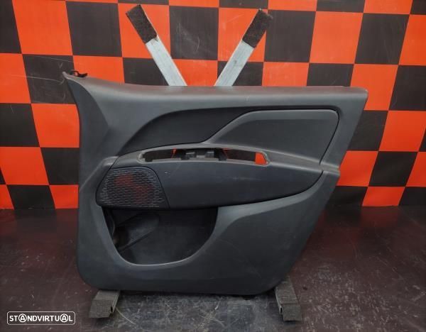 Quartela Frente Direita  Fiat Doblo Cargo (223_) - 1