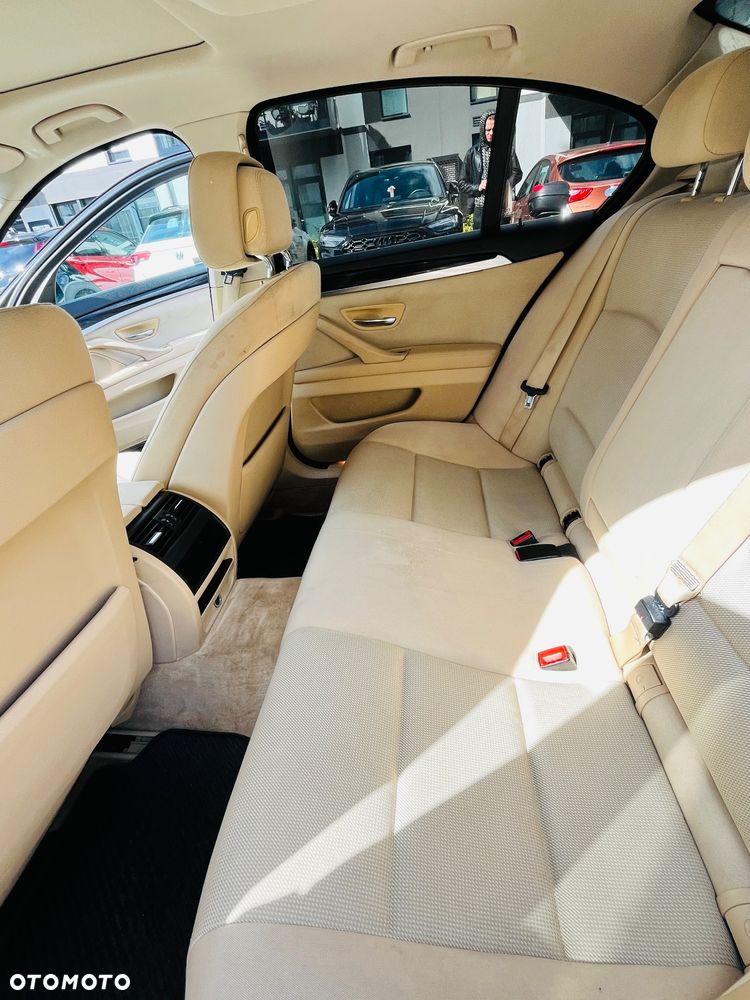 BMW Seria 5 520d - 13