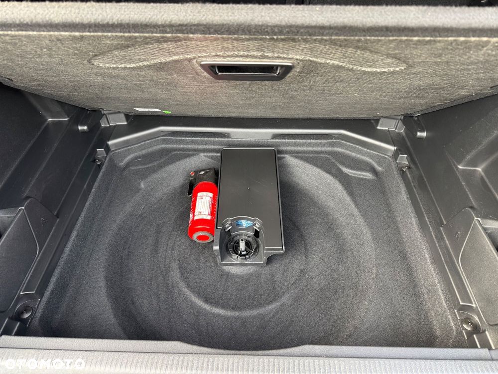 Peugeot 3008 1.5 BlueHDi Allure S&S EAT8 - 31