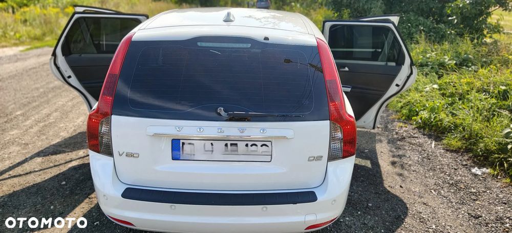Volvo V50 - 11
