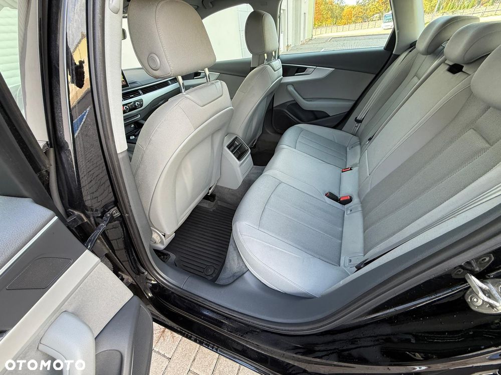 Audi A4 Avant 2.0 TDI S tronic - 13