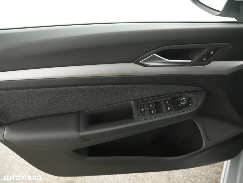 Volkswagen Golf 2.0 TDI SCR DSG Life - 23