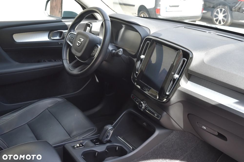 Volvo XC 40 T5 AWD Geartronic Momentum Pro - 6