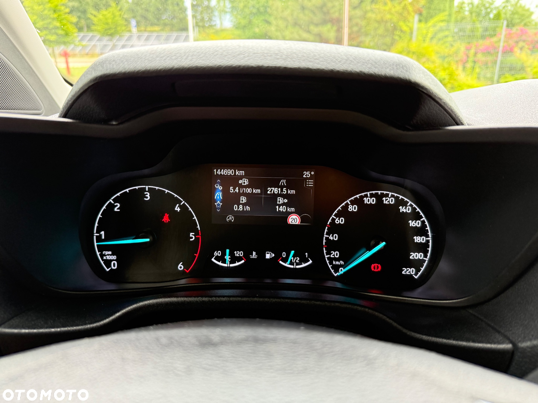 Ford Tourneo Connect Grand - 25