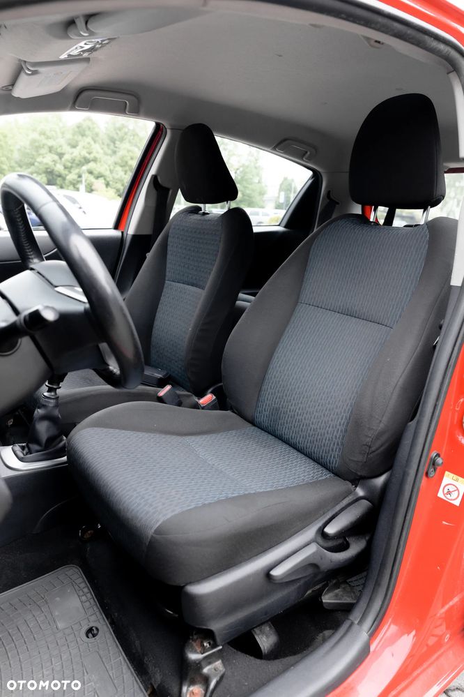 Toyota Yaris 1.33 Luna - 8