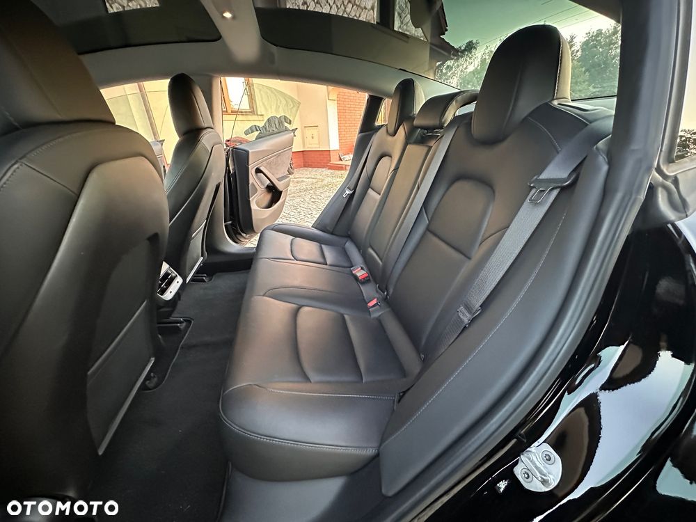 Tesla Model 3 - 19