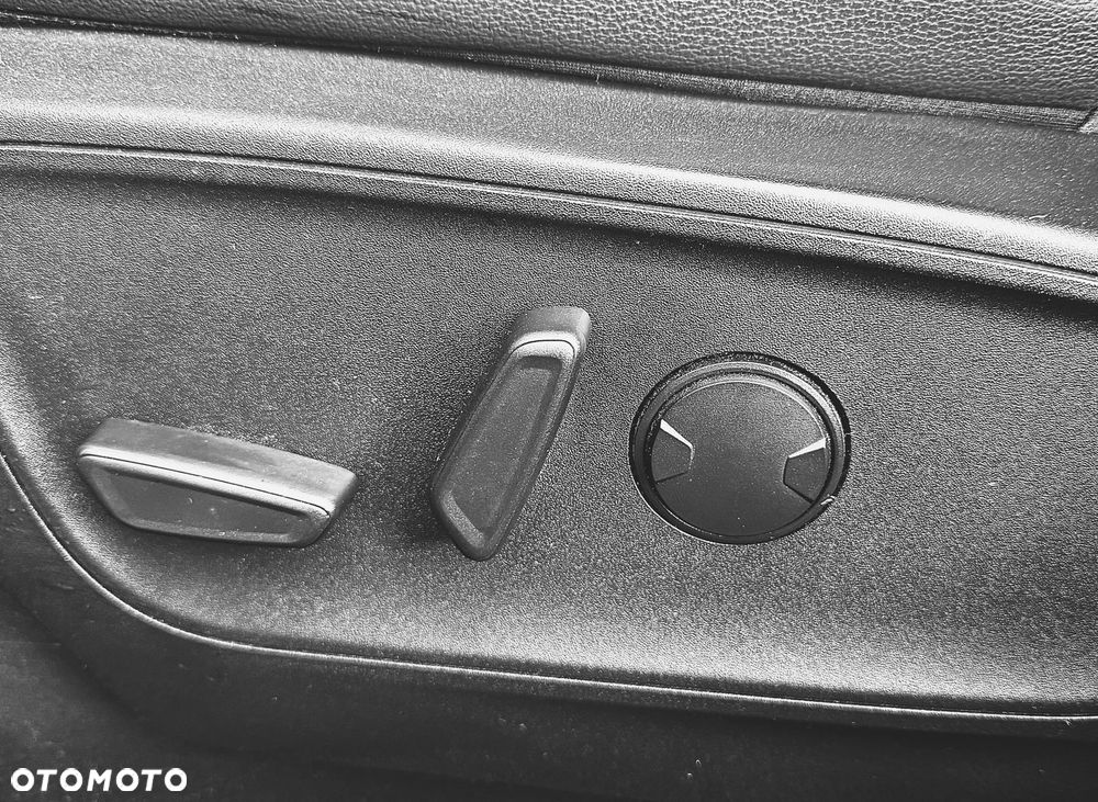 Ford Kuga 2.0 EcoBlue AWD ST-Line - 16