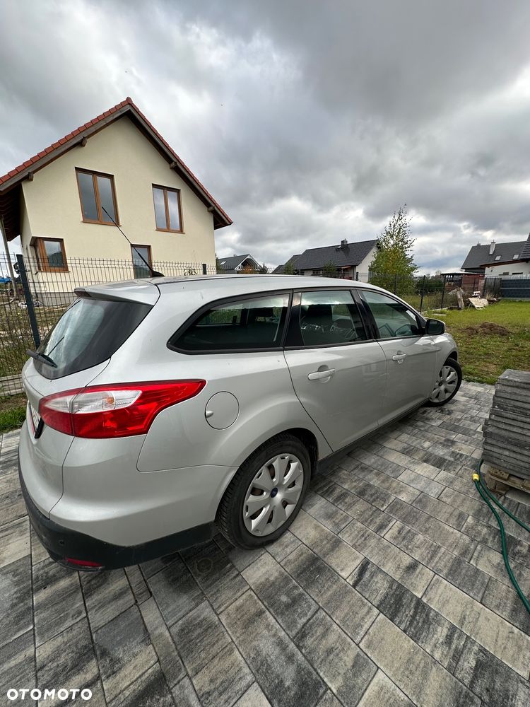 Ford Focus 1.6 TDCi Ambiente - 4