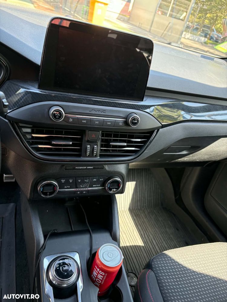 Ford Focus 1.5 EcoBoost ST-Line - 13