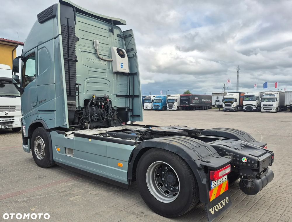 Volvo - 5