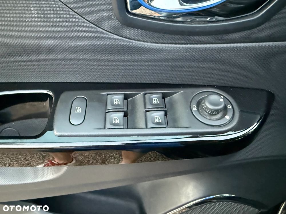Renault Captur ENERGY TCe 90 Start&Stop Luxe - 17